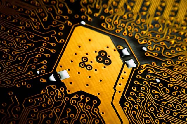 Flex PCB Design Options: PCB Pattern Plating vs. Pad Plating